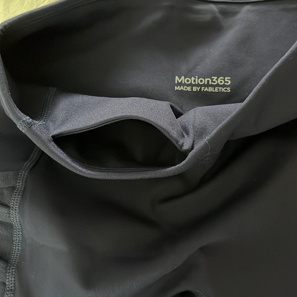 Fabletics Motion365 Biker Shorts - Picture 8 of 8